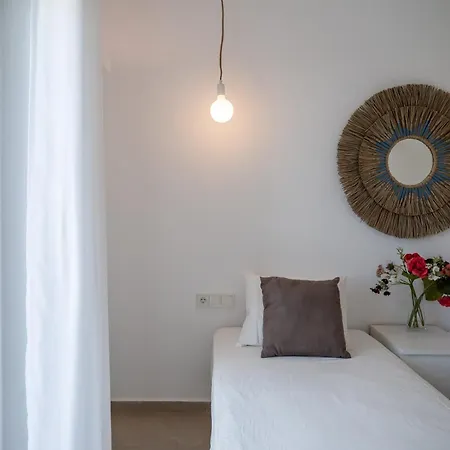 Deluxe Maisonette With Private Jacuzzi דירה *