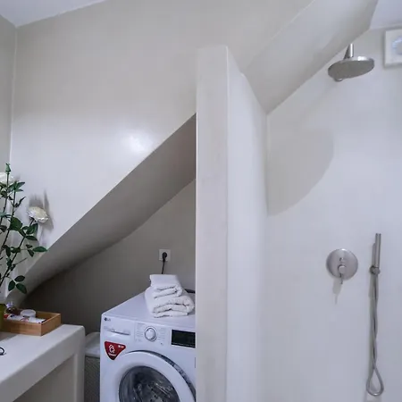 Deluxe Maisonette With Private Jacuzzi