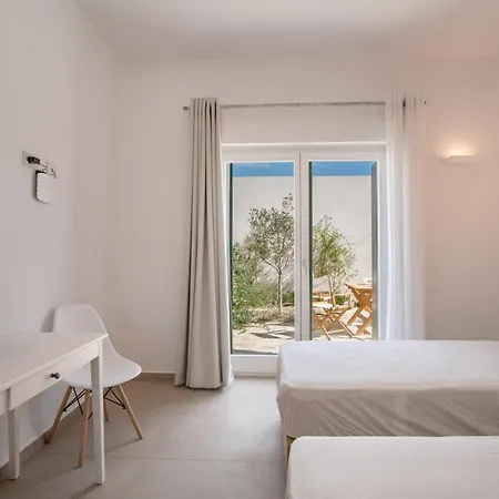 Deluxe Maisonette With Private Jacuzzi דירה Glifades
