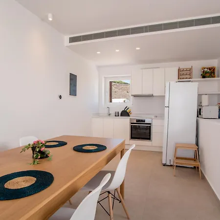 Deluxe Maisonette With Private Jacuzzi * Glifades