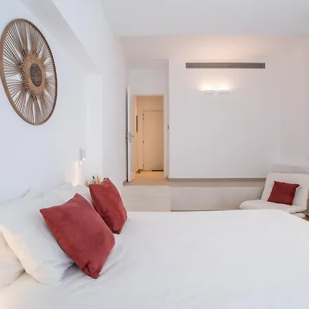 Deluxe Maisonette With Private Jacuzzi דירה *
