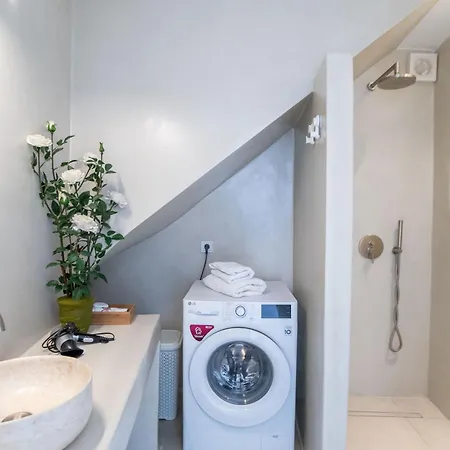 Deluxe Maisonette With Private Jacuzzi דירה Glifades
